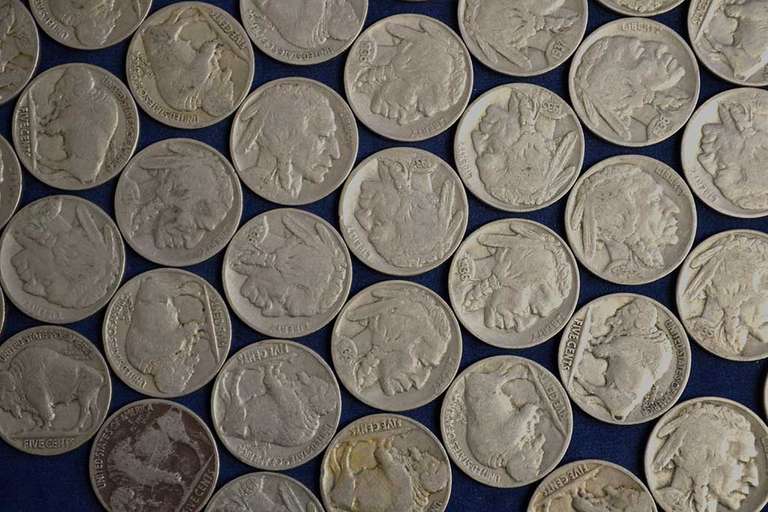 Lot Of Buffalo Indian Head Nickels 15 Rolls of 40 Coins.