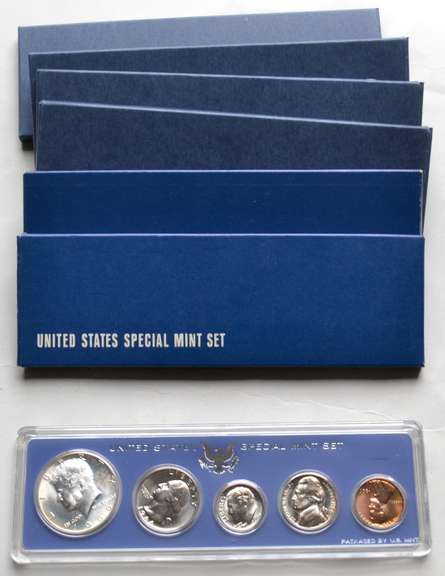 4 Each 1966 67 US Special Mint Sets
