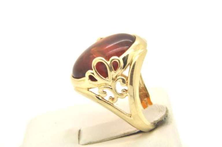 LADIES 14 KT GOLD AMBER RING