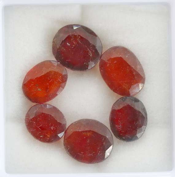 Untreated! All natural 21.77ct Hessonite Garnet set