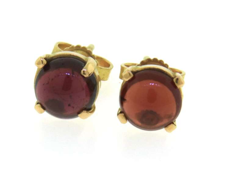 Fantastic 18kt Cabachon Garnet Stud Earrings