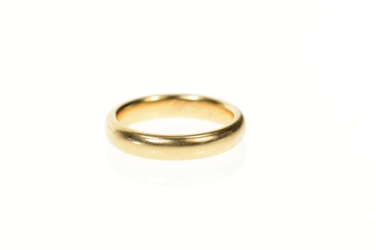 14K Yellow Gold 3.8mm 1940's Classic Rounded Wedding Band Ring