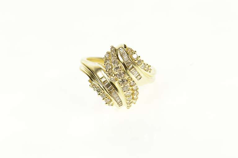 14K Yellow Gold 1.04 Ctw Diamond Encrusted Bypass Statement Ring