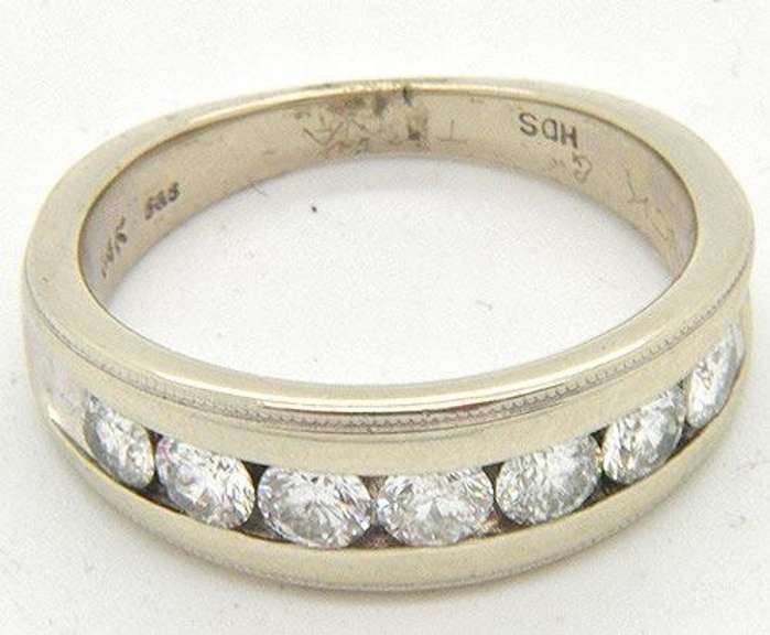 1ctw Of Diamonds Set In This 14kt White Gold Ring