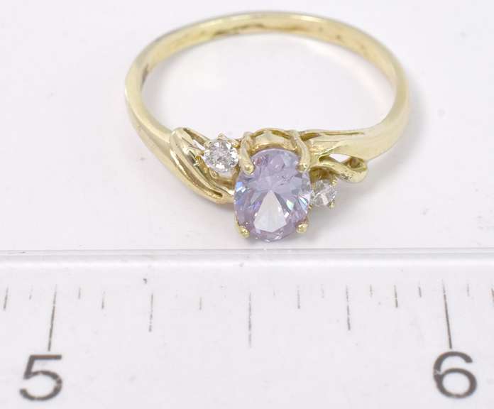 Estate Amethyst Ring in Yellow Gold