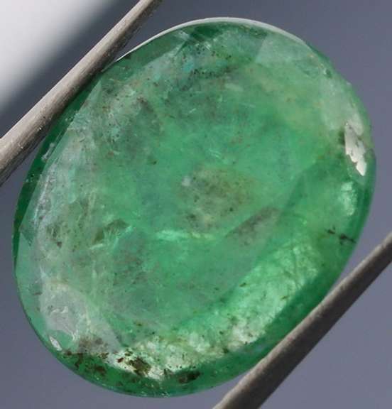 Flat cut! 6.13ct unheated Zambian Emerald