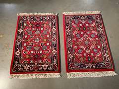 PAIR OF ACCENT RUGS 16"X27"