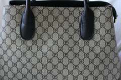 Designer Style 100% Fine leather Bag