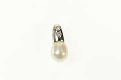 10K White Gold Diamond Pearl Classic Simple Pendant