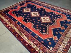 STUNNING VINTAGE PERSIAN RUG 5.5x7.5