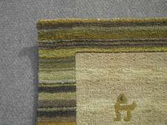 Simply Beautiful Hand-Tufted 3.9x5.5