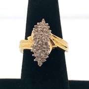 Glittering 10kt Diamond Cluster Ring