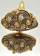 18 KT YELLOW GOLD FREE FORM DIAMOND RING