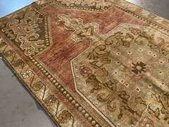 EXQUISITE VINATAGE TURKISH RUG 3.7x7