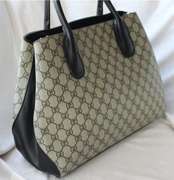 Designer Style 100% Fine leather Bag