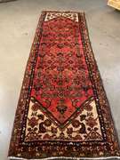 MAGNIFICENT PERSIAN HAMEDAN RUNNER 3.4x10
