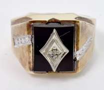 Men's Classic Vintage Ring in Gold