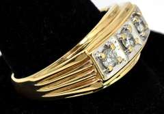 Heavy Approx. 0.44CTW Diamond Ring in 2-Tone Gold