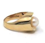 Fantastic Yellow Gold Pearl Ring