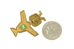 18K Yellow Gold Peruvian Figurine Emerald Inset Statement Pin/Brooch
