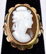Lilliputian Cameo Ring in Yellow Gold, Size 2-3/4