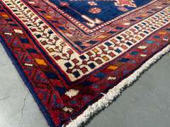STUNNING VINTAGE PERSIAN RUG 5.5x7.5