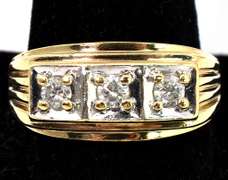Heavy Approx. 0.44CTW Diamond Ring in 2-Tone Gold