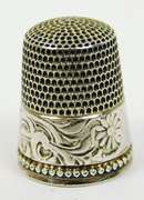 Antique Sterling Daisy & Scrolls Thimble