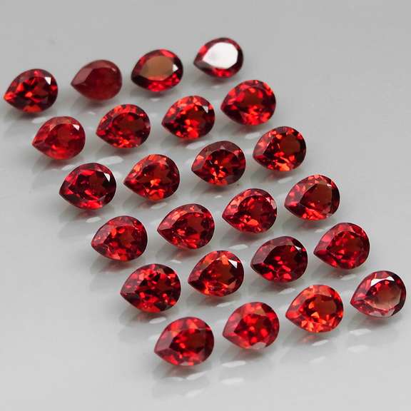 Stunning 10.47ct 24 piece untreated Garnet set