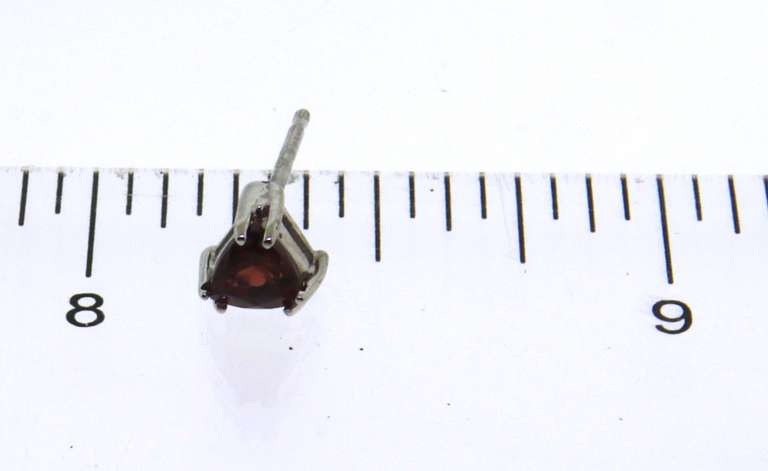 Nice white Gold Garnet Stud Earrings