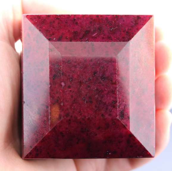 Impressive! 2,805ct dark violet red Brazilian Ruby