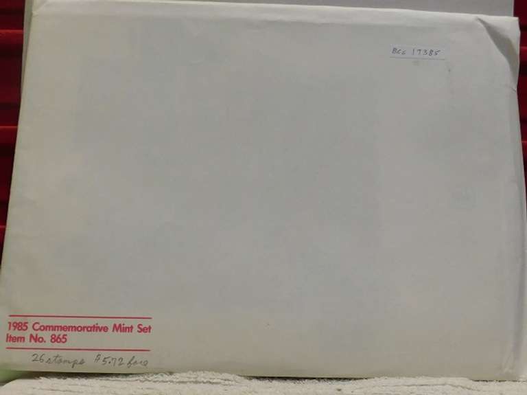 Stamps: 1985 Comm Mint Set apx $5.25