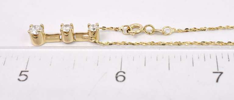 Glorious Diamond Pendant Necklace in 14K Yellow Gold