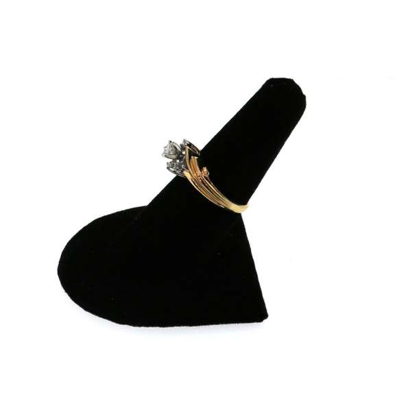 Graceful Centerpiece Round Diamond Ring encircled by stepped Diamonds on a 14k Gold Band