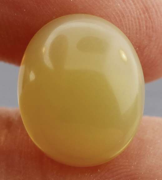 Gorgeous 7.83ct honey gold unheated Fire Opal