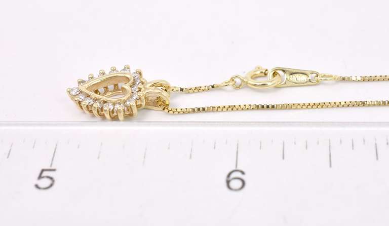 Majestic Diamond Heart Pendant Necklace in 14K Yellow Gold