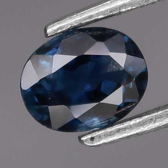 TOP ROYAL BLUE! .43ct Ceylon Sapphire -heated only!