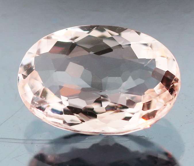 1.73ct UNHEATED whisper pink Morganite