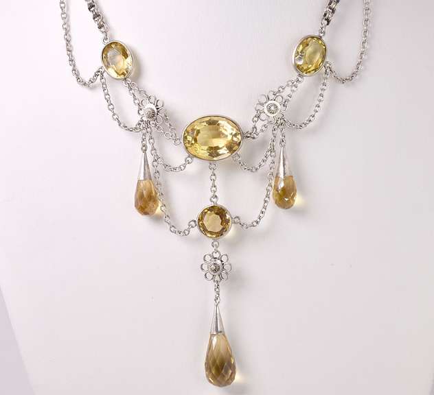Elegant Chandelier Necklace in Sterling Silver