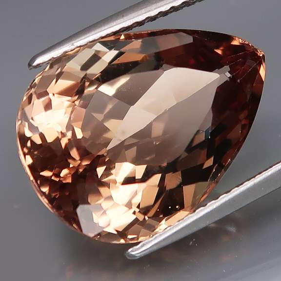 Outstanding 13.51ct bi-color Imperial Topaz