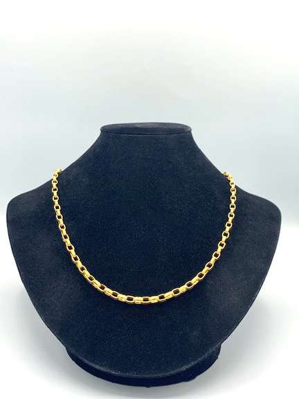 18k yellow Gold oval shaped curb chain