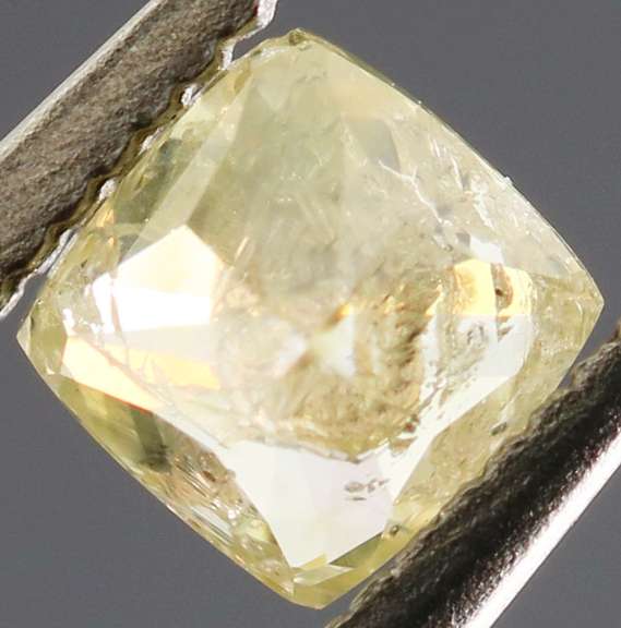 Stunning 0.31ct untreated fancy color Diamond