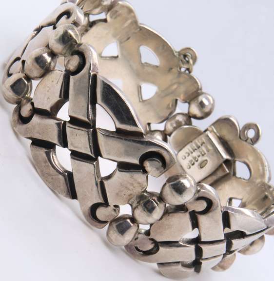 Vintage Sterling Silver Mexico Bracelet