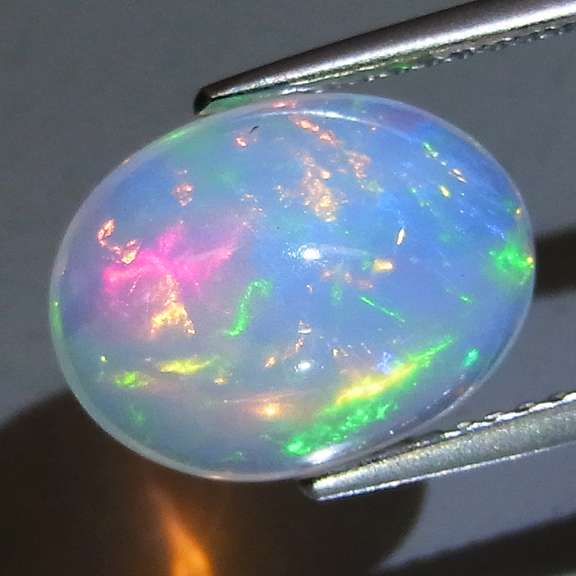 Floral fairy fire! 3.12ct frosty white Jelly Opal