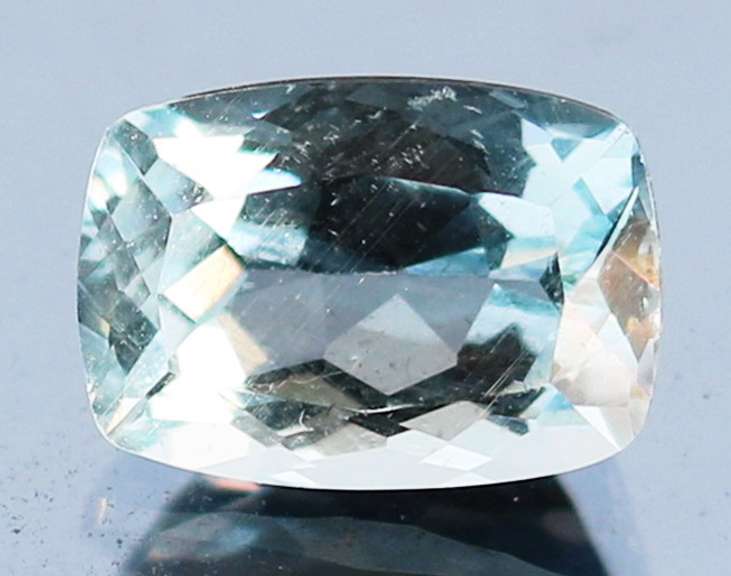 Baby blue 2.92ct pure Brazilian Aquamarine