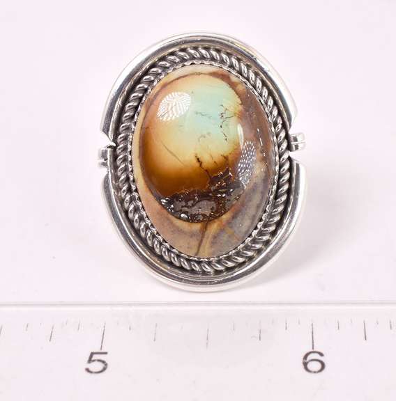 Incredible Turquoise Ring in Sterling Silver