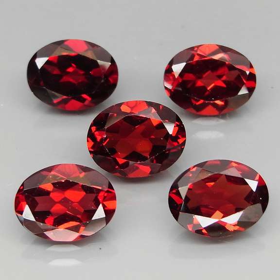 Glittering 10.85ct 5 piece untreated Garnet set