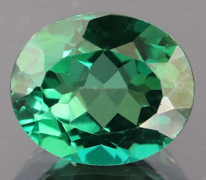 Stunning 6.50ct emerald green Mystic Topaz