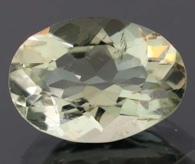 Glittering 5.15ct natural platinum green Amethyst