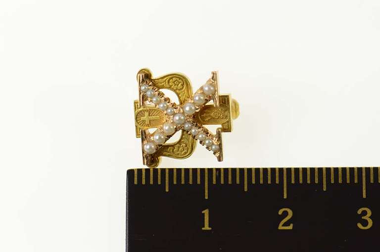 10K Yellow Gold Chi Psi Victorian Green Letter Ornate Lapel Pin/Brooch
